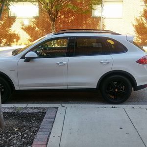 Meet your Posher, Lamont